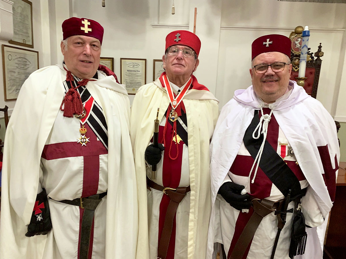 Lord Harris Preceptory No.475 receives Grand Masters Keystone Fund Collar and Jewel