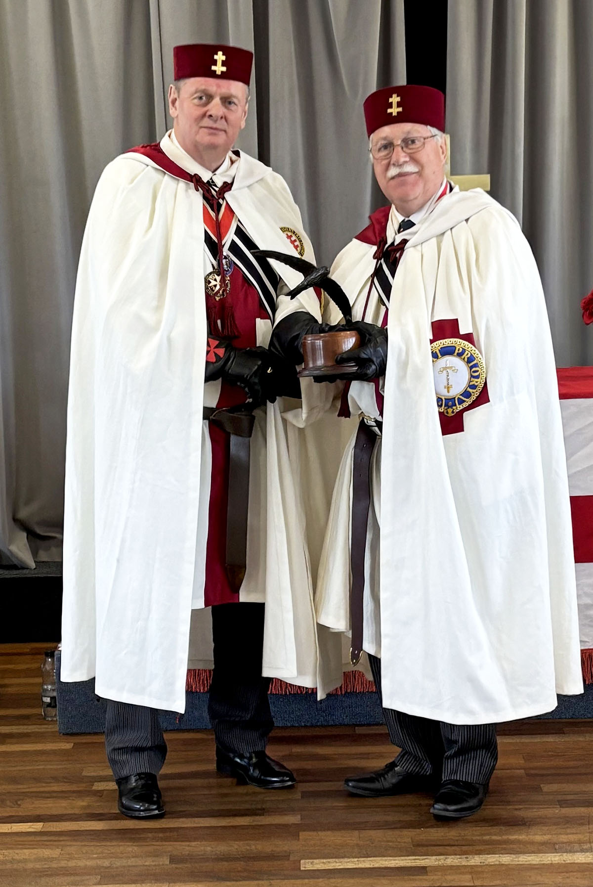 R.E.Kt. A.White & E.Kt.J. Ingham-Clarke